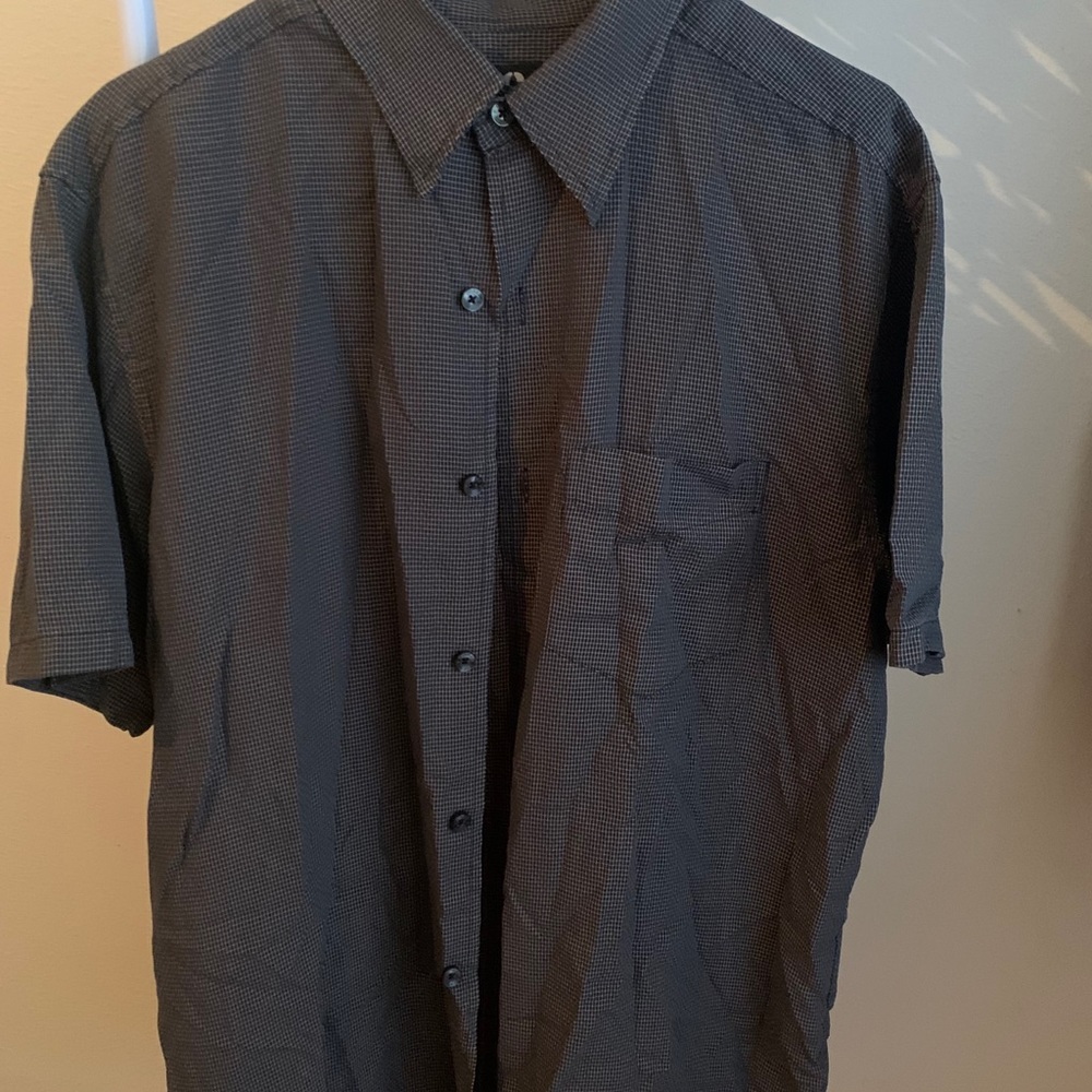 Guess Men’s dress shirt